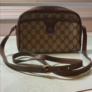 💕 Gucci Vintage Crossbody Bag 💕